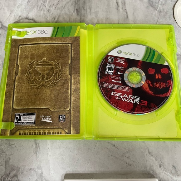 Used Xbox 360 Gears of War 3 Video Game - Picture 4 of 6